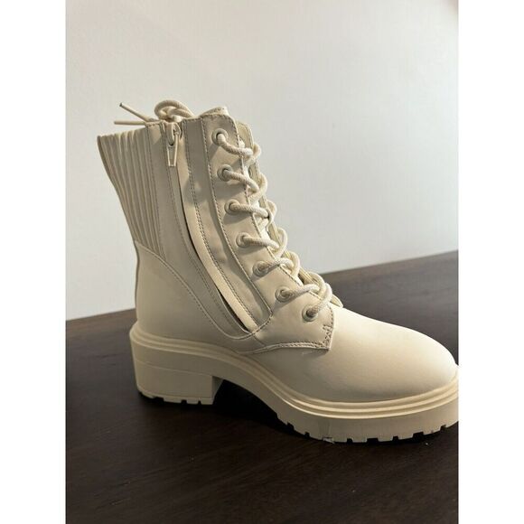 Amazon Essentials Women's Lace-Up Combat Boots 5.5 Rubberized Chunky Outsole - Picture 6 of 7